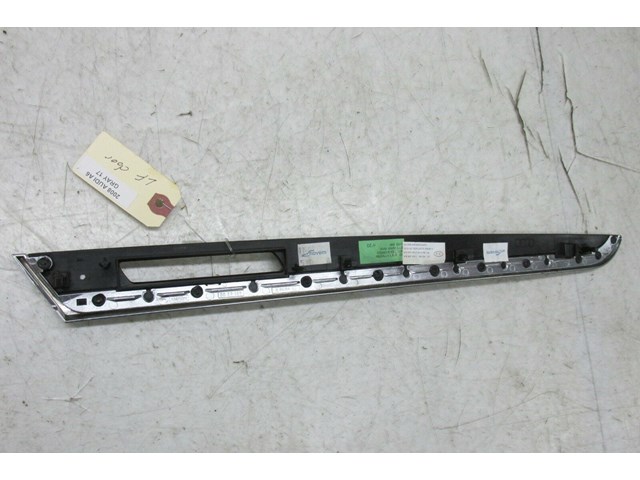 2005-2008 AUDI A6 C6 OEM LEFT FRONT DRIVER DOOR WOOD GRAIN TRIM 