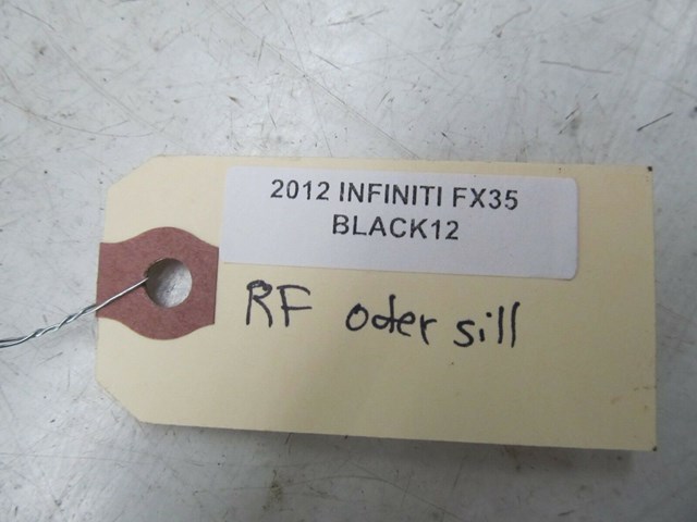 2009-2016 INFINITI FX35 QX70 OEM RIGHT FRONT OUTER SILL TRIM 