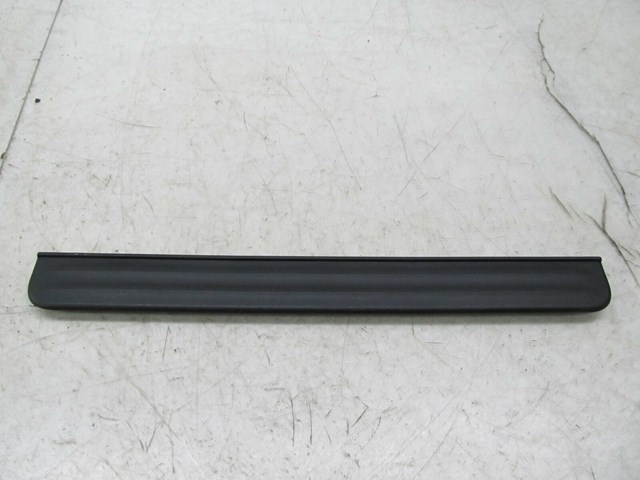 2009-2016 INFINITI FX35 QX70 OEM RIGHT FRONT OUTER SILL TRIM 