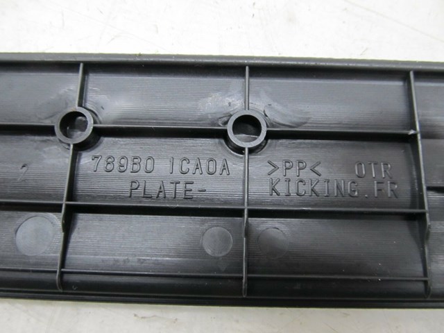 2009-2016 INFINITI FX35 QX70 OEM RIGHT FRONT OUTER SILL TRIM 