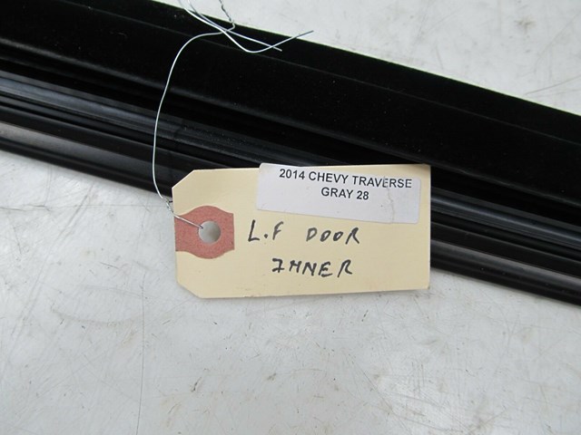 2013-2017 CHEVY TRAVERSE OEM LEFT FRONT DOOR MOUNDING INNER WINDOW TRIM