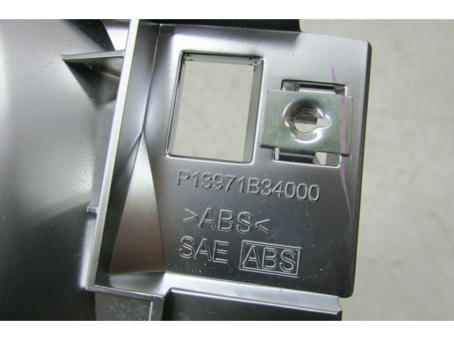 2011-2018 INFINITI M37 Q70 OEM RIGHT FRONT CENTER CONSOLE MOLDING TRIM 