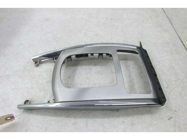 2009-2013 INFINITI G37 CONVERTIBLE OEM FRONT CENTER SHIFTIER TRIM SURROUND 