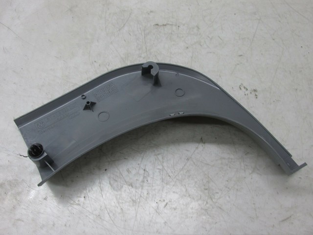 2002-2006 BMW M3 E46 COUPE OEM RIGHT FRONT LOWER KICK PLATE TRIM PANEL