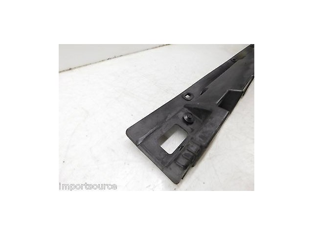 2006-2010 BMW X3 E83 OEM RIGHT SIDE ROCKER SKIRT SUPPORT BRACKET 3330870