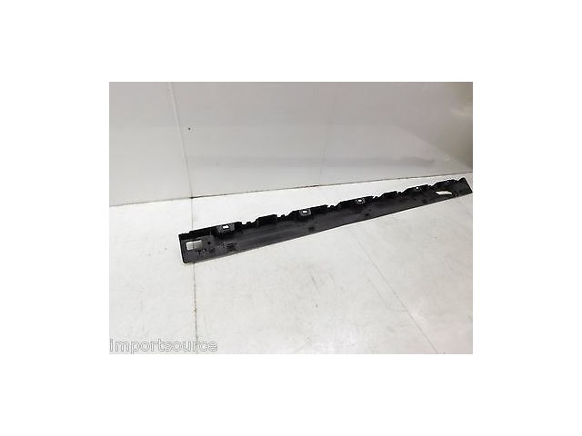 2006-2010 BMW X3 E83 OEM RIGHT SIDE ROCKER SKIRT SUPPORT BRACKET 3330870