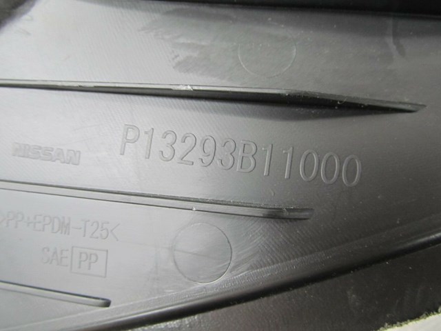 2009-2016 INFINITI FX35 QX70 OEM LEFT OF CENTER CONSOLE TRIM COVERS PANELS