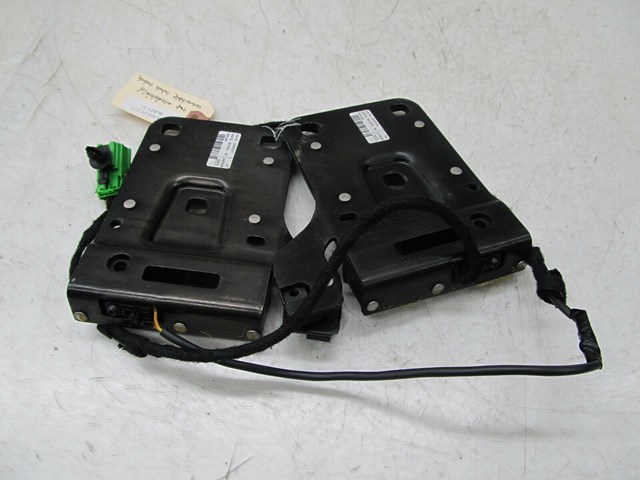 2006-2013 VOLVO C70 T5 OEM REAR CONVERTIBLE TOP WINDSHIELD LOCK LATCH ASSEMBLY 