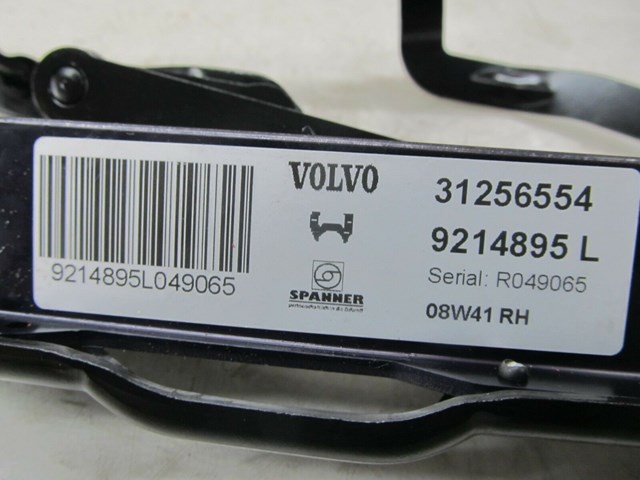 2006-2013 VOLVO C70 T5 OEM CONVERTIBLE RIGHT REAR DECK LID HINGE  LOCK BRACKET 
