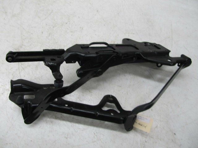 2006-2013 VOLVO C70 T5 OEM CONVERTIBLE RIGHT REAR DECK LID HINGE  LOCK BRACKET 