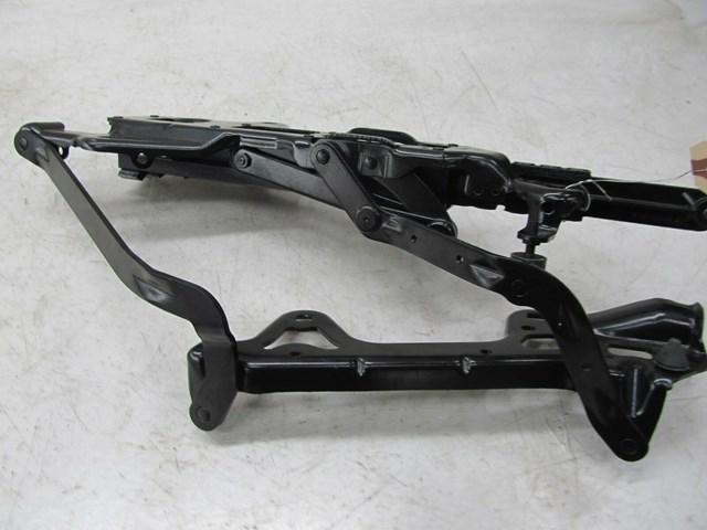 2006-2013 VOLVO C70 T5 OEM CONVERTIBLE LEFT REAR DECK  LID HINGE LOCK BRACKET 