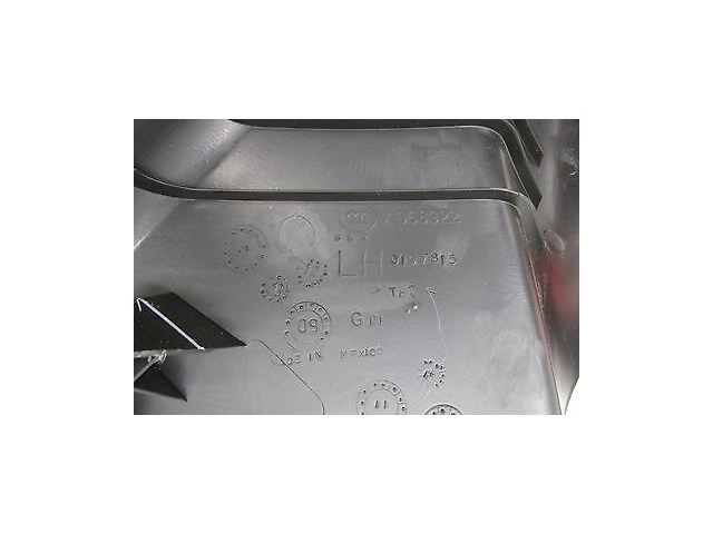 2013-2016 CADILLAC SRX OEM LEFT REAR DRIVER SIDE LOWER COVER TRIM PANEL 