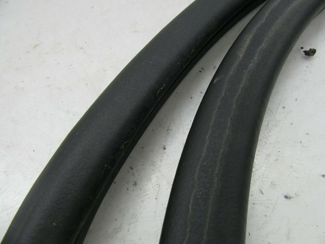 2013-2016 DODGE DART OEM LEFT REAR DOOR FRAME SURROUND WEATHERSTRIP SEAL RUBBER