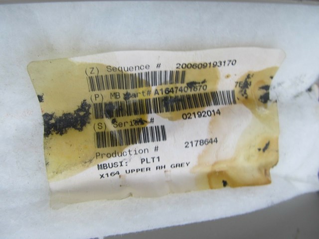 2007-2012 MERCEDES GL450 X164 OEM RIGHT REAR TRUNK HATCH UPPER TRIM A16474015707
