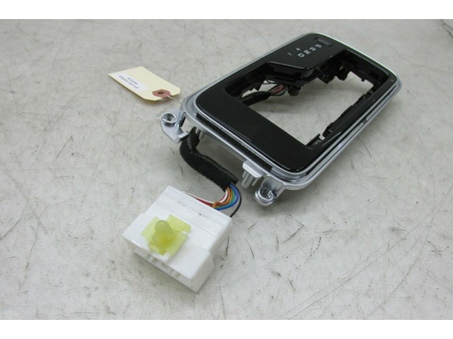 2014-2016 KIA CADENZA OEM FRONT CENTER GEAR INDICATOR TRIM 