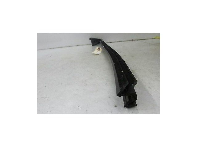 2009-2016 VOLKSWAGEN CC OEM RIGHT FRONT PASSENGER MOLDING INNER WEATHERSTRIP