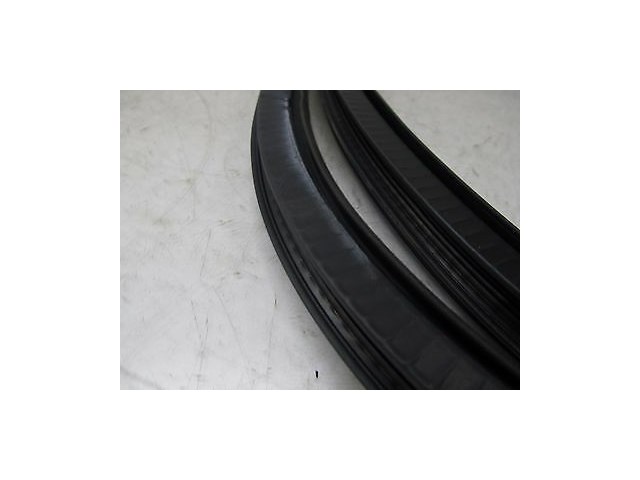 2013-2016 CADILLAC SRX OEM RIGHT REAR PASSENGER DOOR WEATHERSTRIP SEAL