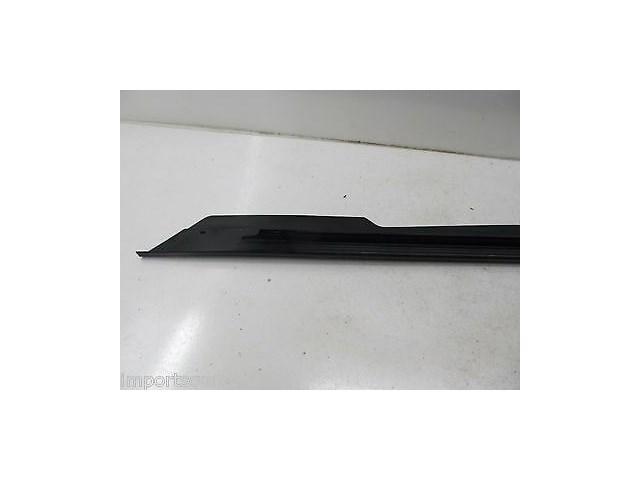 1985-1992 BMW 325i E30 OEM RIGHT FRONT INNER SILL TRIM 