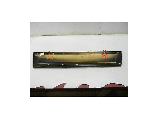 1996-2002 MERCEDES BENZ SL500 R129 OEM LEFT FRONT LOWER DOOR MOULDING / TRIM