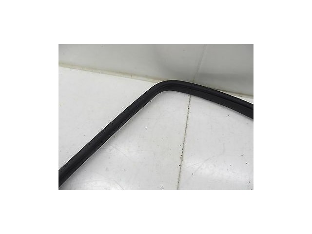 2011-2014 KIA OPTIMA SX OEM RIGHT REAR SIDE DOOR WEATHER TRIM STRIP