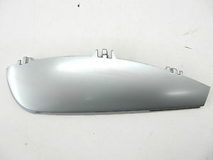 2006-2009 MERCEDES R350 W251 OEM RIGHT REAR CENTER CONSOLE TRIM MOULDING