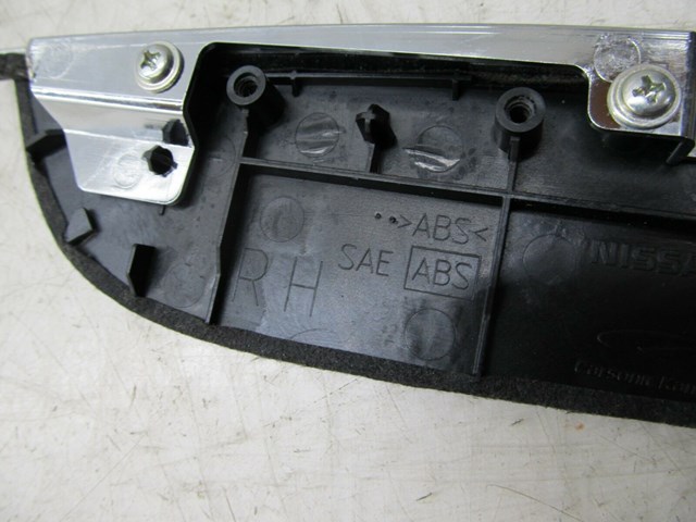 2009-2016 INFINITI FX35 QX70 OEM RIGHT OF CENTER CONSOLE TRIM BLACK AND CHROME