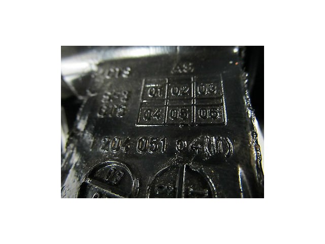 2004-2006 MERCEDES BENZ SL600 R230 OEM LEFT CONVERTIBLE HARD TOP HINGE FRAME