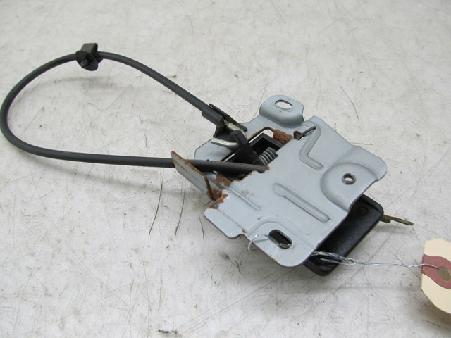 2003-2004 LAND ROVER DISCOVERY OEM REAR TRUNK OPEN LATCH LEVER 