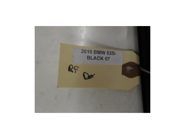 2008-2010 BMW 535i E60 OEM RIGHT FRONT DOOR WINDOW WEATHERING SEAL RUBBER STRIP