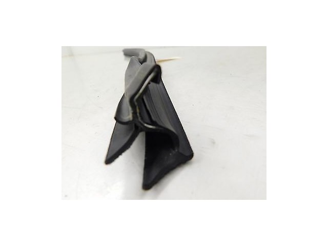 2008-2010 BMW 535i E60 OEM RIGHT FRONT DOOR WINDOW WEATHERING SEAL RUBBER STRIP