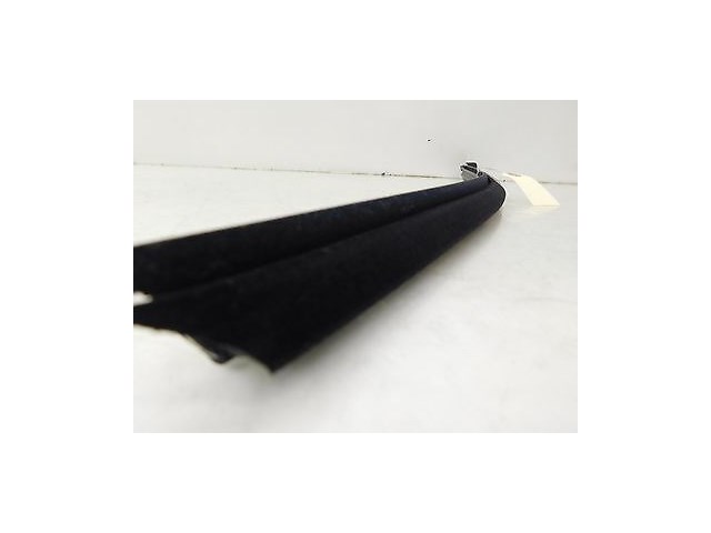 2008-2010 BMW 535i E60 OEM RIGHT FRONT DOOR WINDOW WEATHERING SEAL RUBBER STRIP