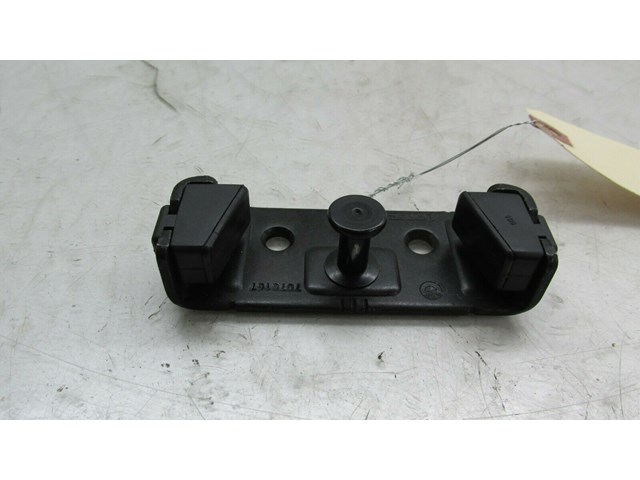 2007-2011 BMW 328i E90 OEM REAR LOWER TRUNK CATCH LATCH STRIKER 