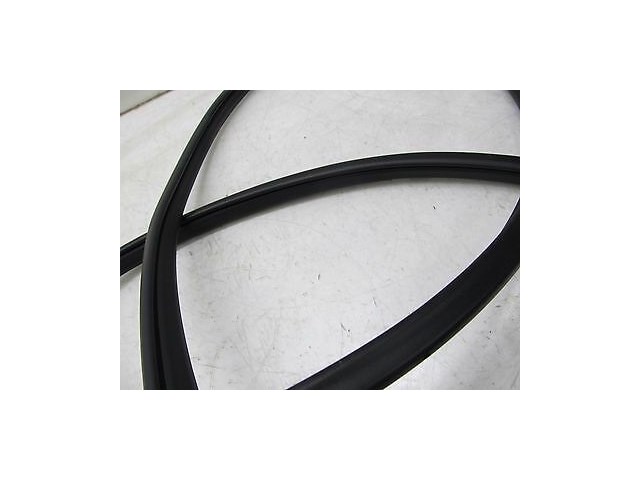 2014-2016 NISSAN VERSA NOTE OEM RIGHT FRONT PASSENGER DOOR WEATHERSTRIP SEAL