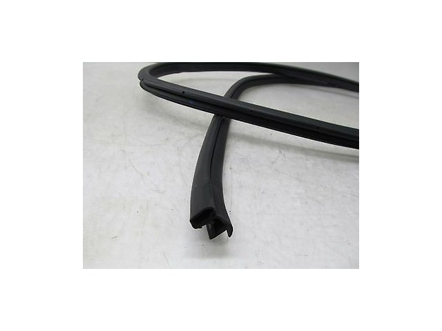 2014-2016 NISSAN VERSA NOTE OEM RIGHT FRONT PASSENGER DOOR WEATHERSTRIP SEAL
