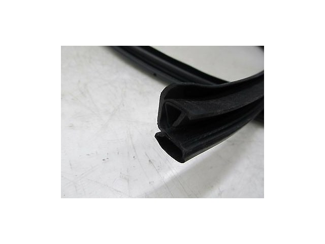 2014-2016 NISSAN VERSA NOTE OEM RIGHT FRONT PASSENGER DOOR WEATHERSTRIP SEAL
