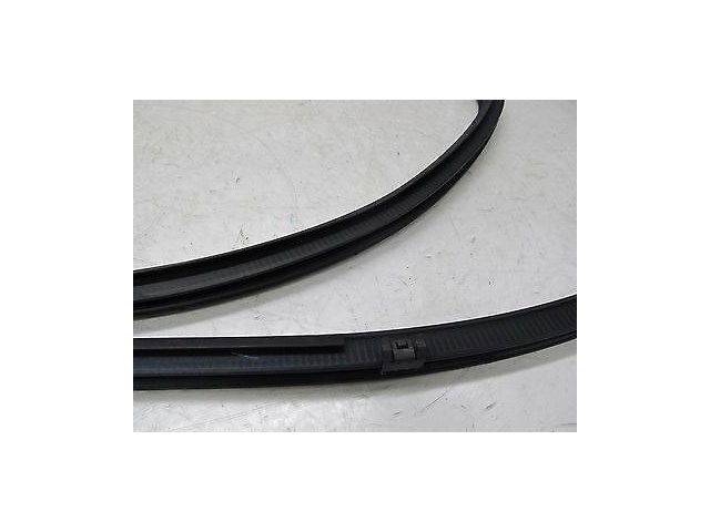 2014-2016 NISSAN VERSA NOTE OEM RIGHT FRONT PASSENGER DOOR WEATHERSTRIP SEAL