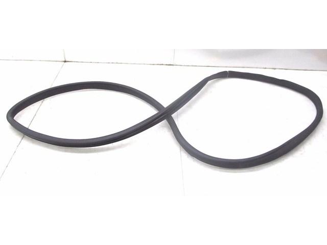 2012-2014 MERCEDES C250 W204 COUPE OEM LEFT DRIVER DOOR WEATHERSTRIP SEAL