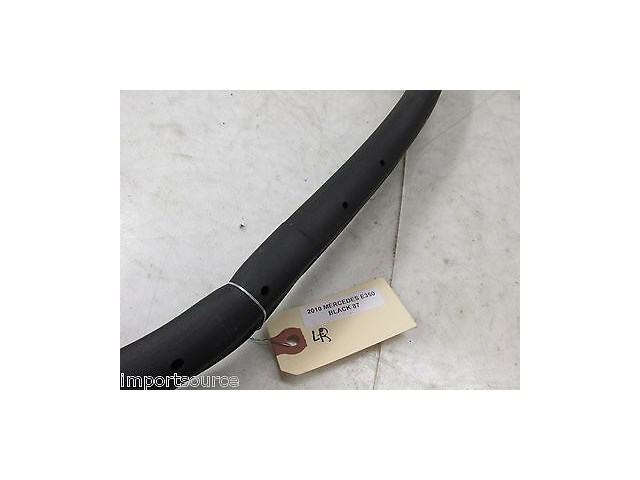 2010-2013 MERCEDES E350 W212 OEM LEFT REAR DOOR EDGE GUARD WEATHERSTRIP 