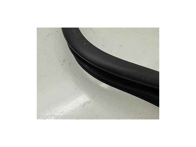 2010-2013 MERCEDES E350 W212 OEM LEFT REAR DOOR EDGE GUARD WEATHERSTRIP 