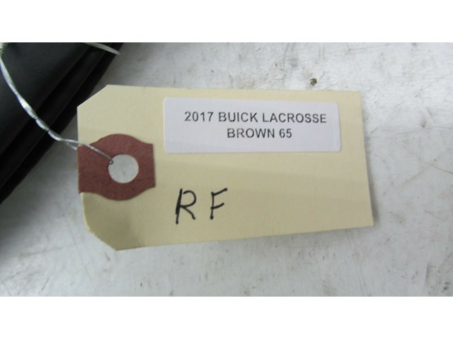 2017-2019 BUICK LACROSSE OEM RIGHT FRONT DOOR ON BODY WEATHERSTRIP SEAL      