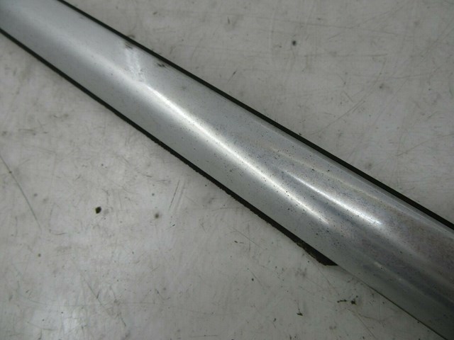 2007-2010 BMW X5 E70 OEM LEFT REAR DOOR WINDOW WEATHERSTRIP SEAL MOLDING TRIM
