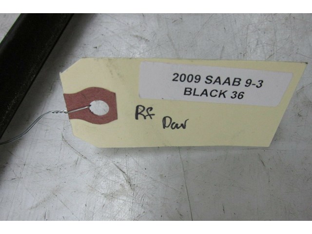 2004-2011 SAAB 9-3 OEM RIGHT FRONT DOOR WINDOW MOLDING TRIM