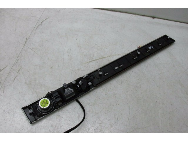 2004-2007 VOLKSWAGEN TOUAREG OEM RIGHT REAR DOOR INNER MOLDING TRIM/HANDLE 