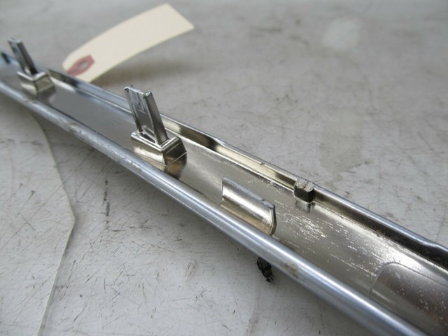 2007-2012 MERCEDES GL450 X164 OEM LEFT FRONT CENTER CONSOLE TRIM 