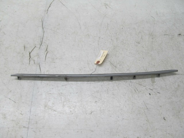 2007-2012 MERCEDES GL450 X164 OEM LEFT FRONT CENTER CONSOLE TRIM 