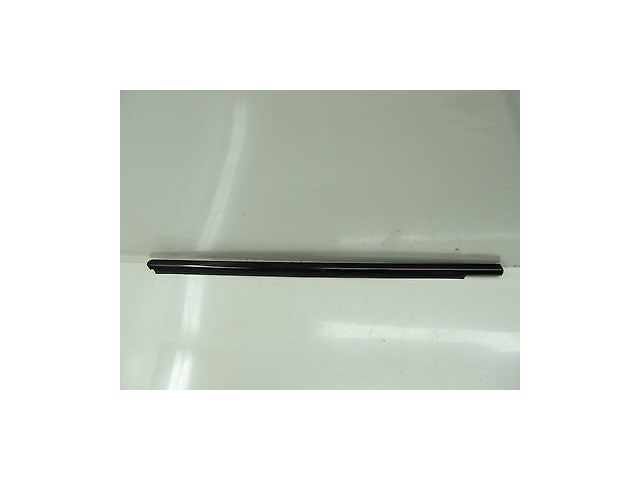 2003-2005 MERCEDES E320 WAGON W211 OEM RIGHT FRONT DOOR WINDOW TRIM MOLDING 