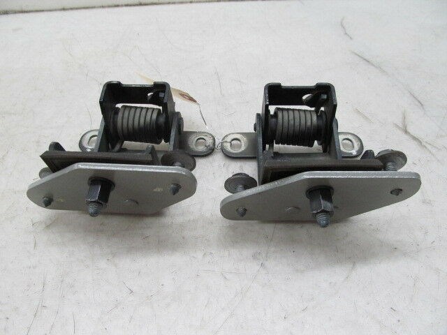 2003-2006 RANGE ROVER HSE OEM REAR TRUNK LOWER LATCHES 