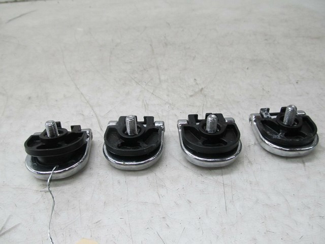  2003-2006 RANGE ROVER HSE OEM REAR TRUNK NET RING HOOKS 