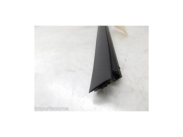 2003-2006 MERCEDES E500 W211 OEM RIGHT REAR PASSENGER INTERIOR WINDOW SEAL TRIM