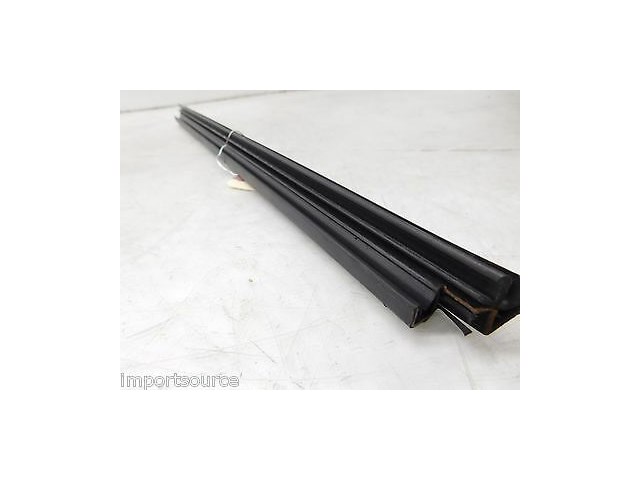 2003-2006 MERCEDES E500 W211 OEM RIGHT REAR PASSENGER INTERIOR WINDOW SEAL TRIM